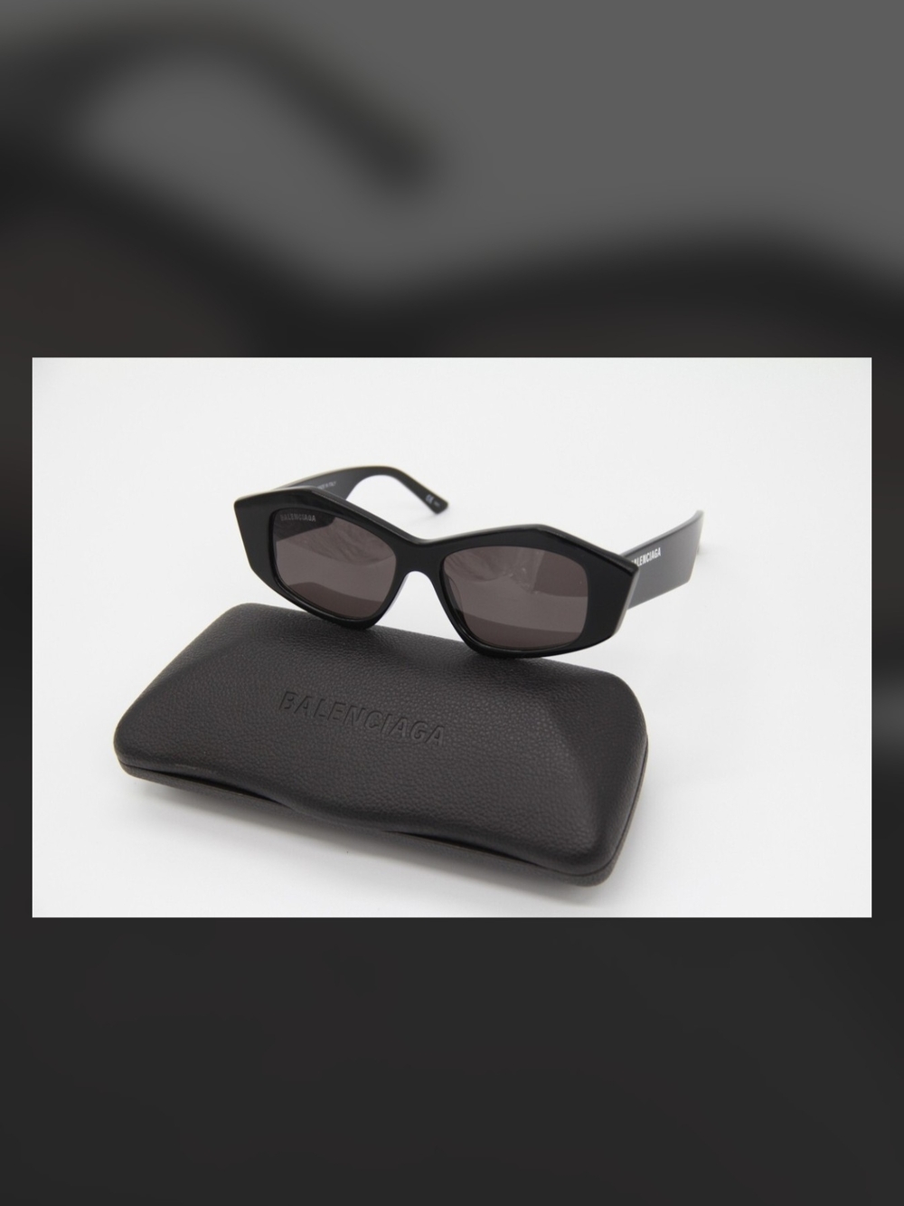 ​NIB Balenciaga Black Cat-Eye Sunglasses BB0106S 001 Geometric Frame